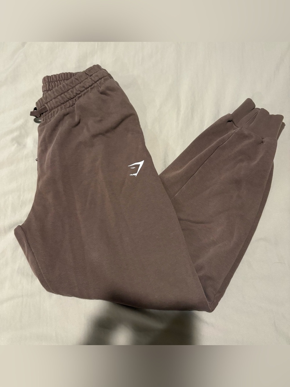 Gymshark Women’s Brown Jogger Sweatpants